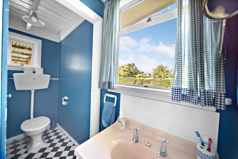 Photo of property in 147 Aubrey Road, Wanaka, 9305