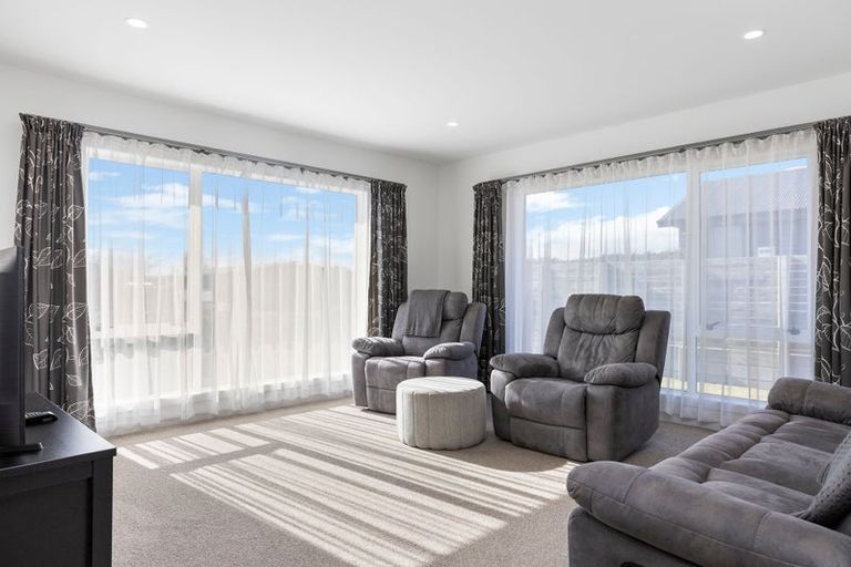 Photo of property in 14 Windsor Street, Richmond Heights, Taupo, 3330