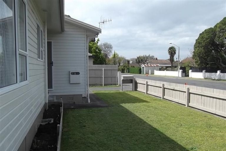 Photo of property in 711-713 Charles Street, Raureka, Hastings, 4120