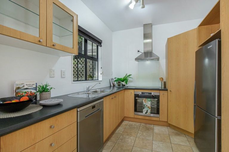 Photo of property in 358u7 The Terrace, Te Aro, Wellington, 6011