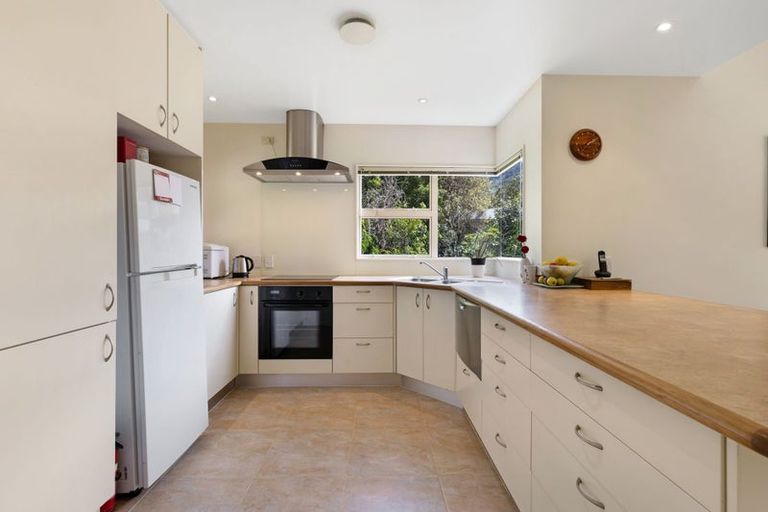 Photo of property in 31 Mccormicks Road, Whatamango Bay, Picton, 7281