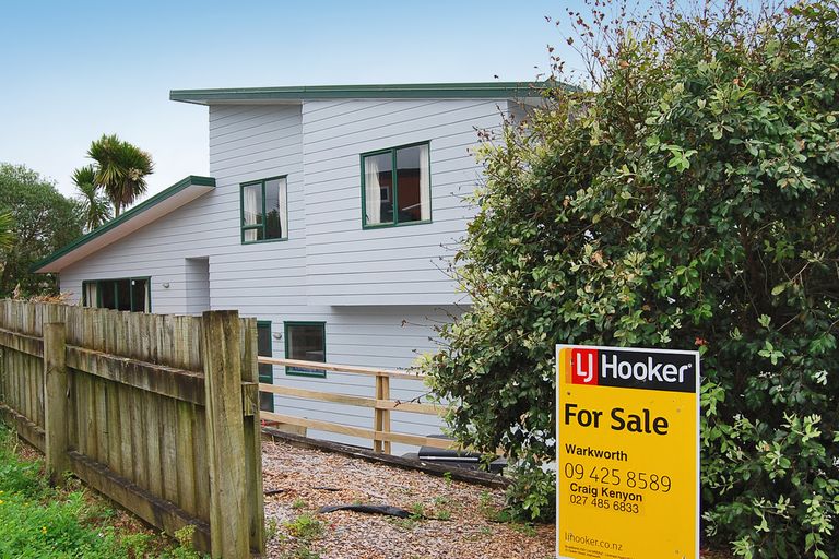 Photo of property in 38a Marshall Road, Kaiwaka, 0573