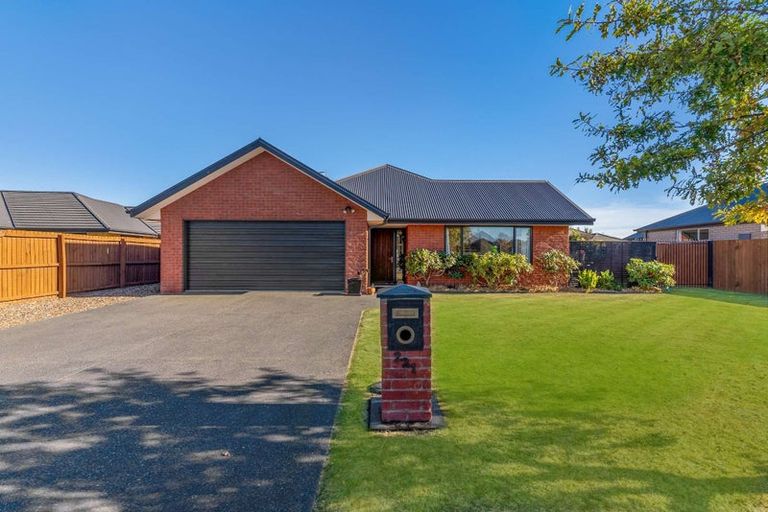 Photo of property in 221 Rolleston Drive, Rolleston, 7614
