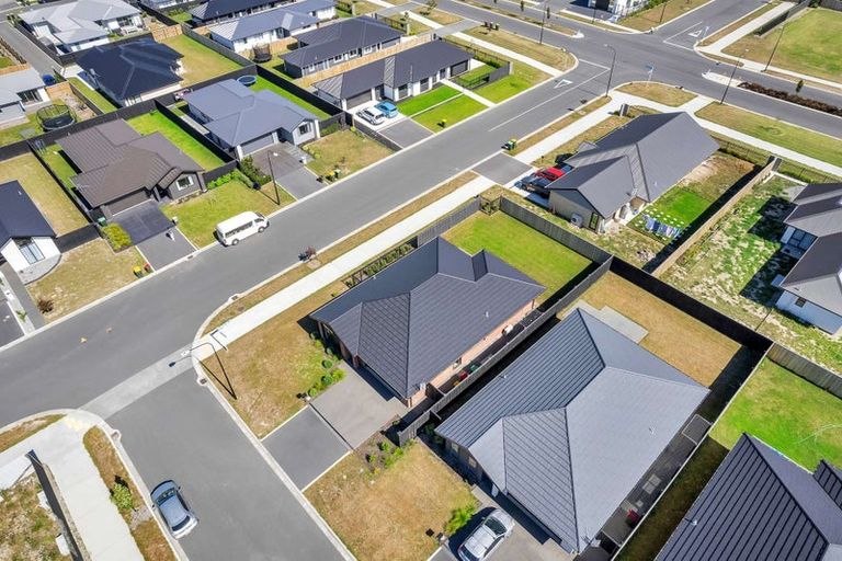 Photo of property in 40 Eileen Way, Rolleston, 7615