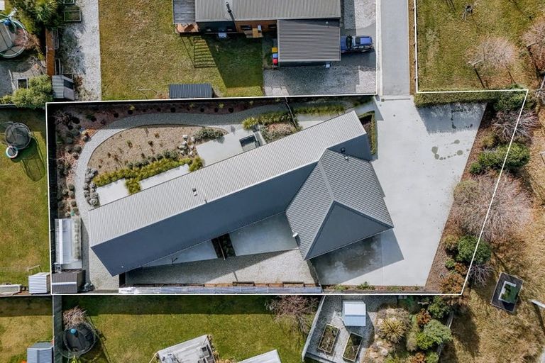 Photo of property in 7 Mallard Street, Albert Town, Wanaka, 9305