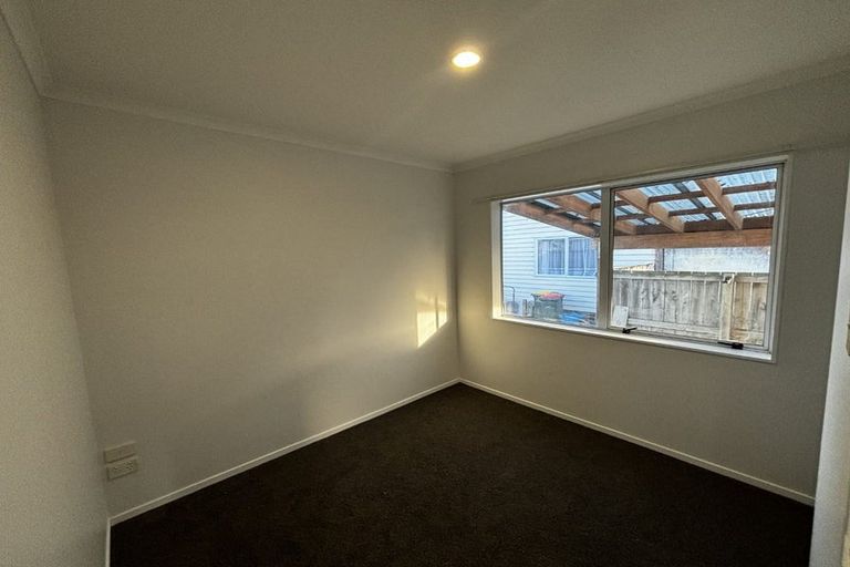 Photo of property in 5 Mclean Street, Hawera, 4610