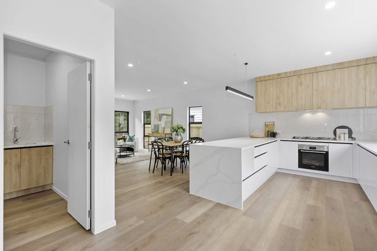 Photo of property in 5 Pihipihi Way, Crofton Downs, Wellington, 6035