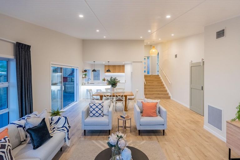 Photo of property in 90 Kotare Street, Waikanae, 5036