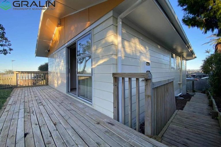Photo of property in 11 Dundas Place, Henderson, Auckland, 0612