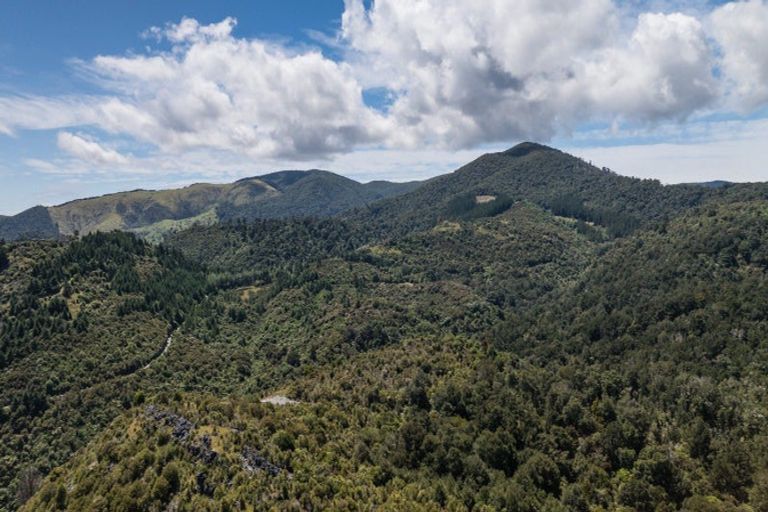 Photo of property in 742 Rameka Creek Road, East Takaka, Takaka, 7183