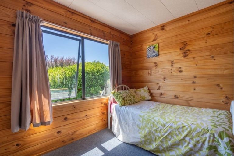 Photo of property in 338 Ngarara Road, Waikanae, 5391