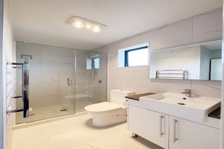 Photo of property in 29e Rata Street, New Lynn, Auckland, 0600