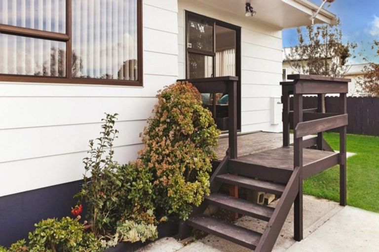 Photo of property in 1/397 Roscommon Road, Clendon Park, Auckland, 2103