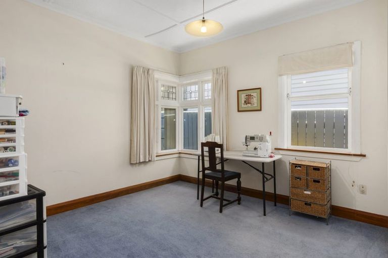 Photo of property in 7 Pinnacle Street, Seatoun, Wellington, 6022