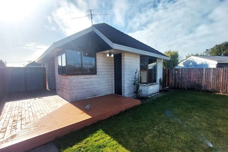 Photo of property in 2/29 Palmers Road, New Brighton, Christchurch, 8083
