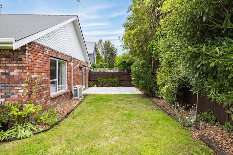 Photo of property in 21 Highsted Road, Bishopdale, Christchurch, 8053