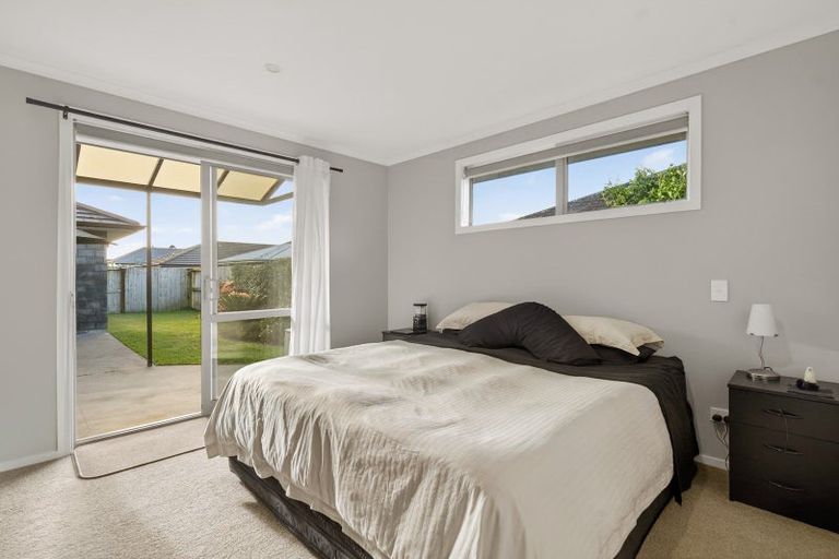 Photo of property in 17 Kanono Close, Papamoa Beach, Papamoa, 3118