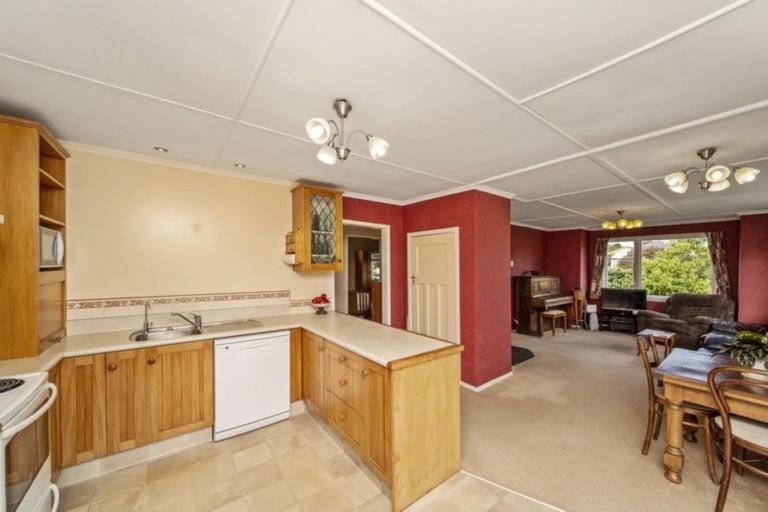 Photo of property in 86 Cordelia Street, Stratford, 4332