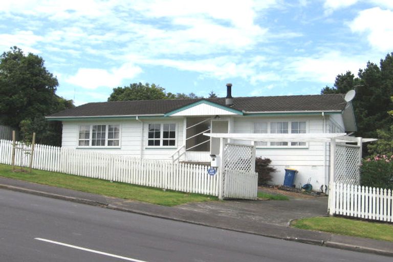 Photo of property in 26 Redwood Drive, Massey, Auckland, 0614