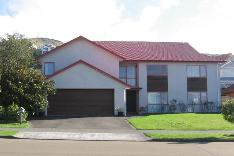Photo of property in 142 Westchester Drive, Churton Park, Wellington, 6037