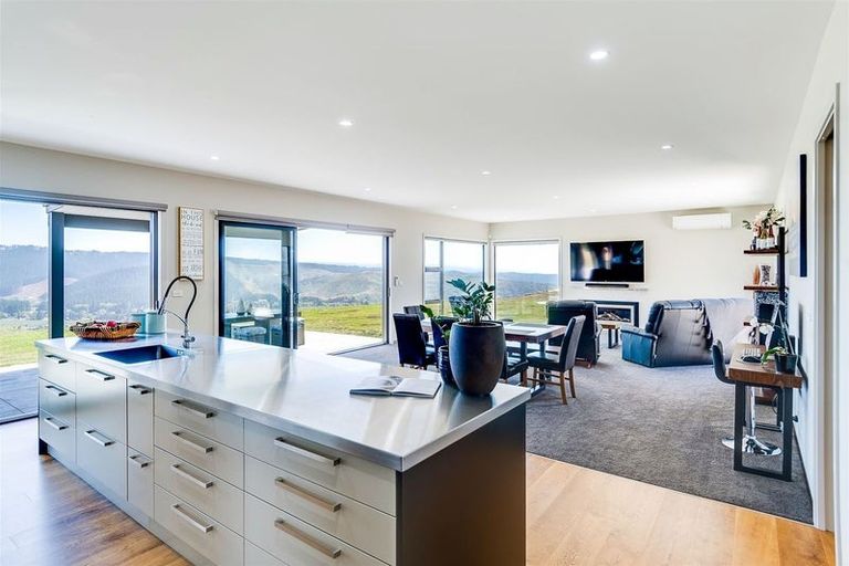 Photo of property in 164 Eskridge Drive, Eskdale, Napier, 4182