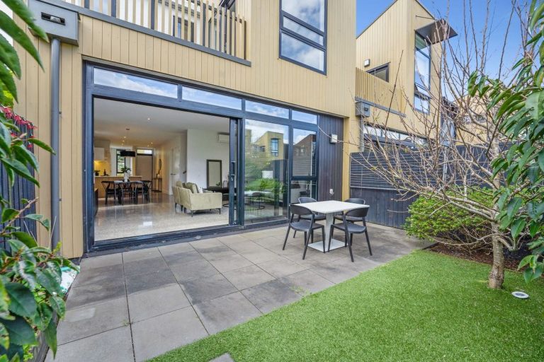 Photo of property in 13 Isitt Road, Hobsonville, Auckland, 0616