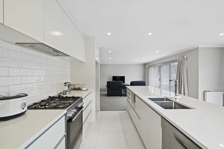 Photo of property in 11 Henrietta Maxwell Grove, Wainuiomata, Lower Hutt, 5014