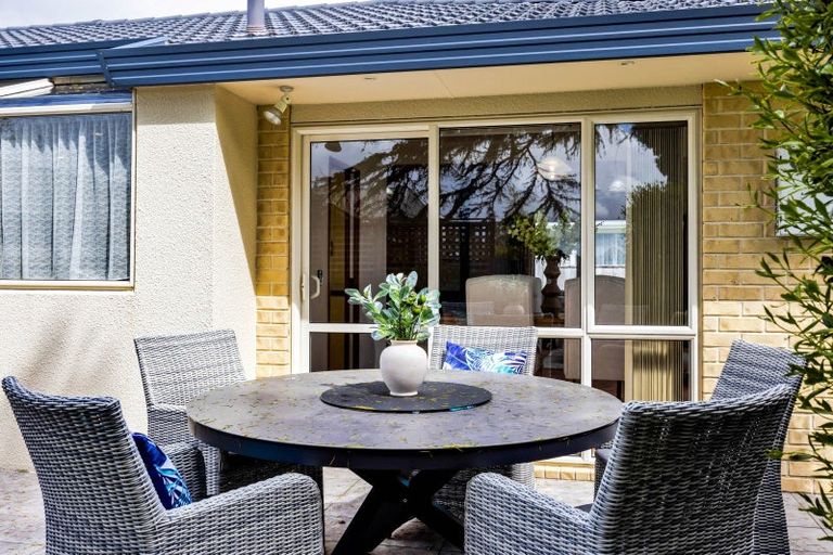 Photo of property in 25 Rimu Street, Inglewood, 4330