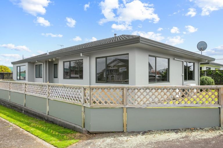Photo of property in 1/41 Ngaio Street, Strandon, New Plymouth, 4312