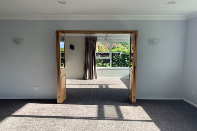 Photo of property in 10 Radbrook Street, Avonhead, Christchurch, 8042