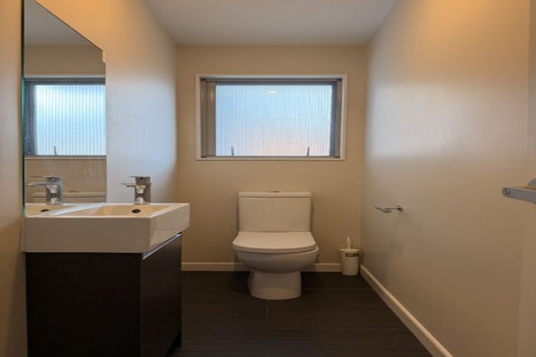 Photo of property in 70 Laurel Oak Drive, Schnapper Rock, Auckland, 0632