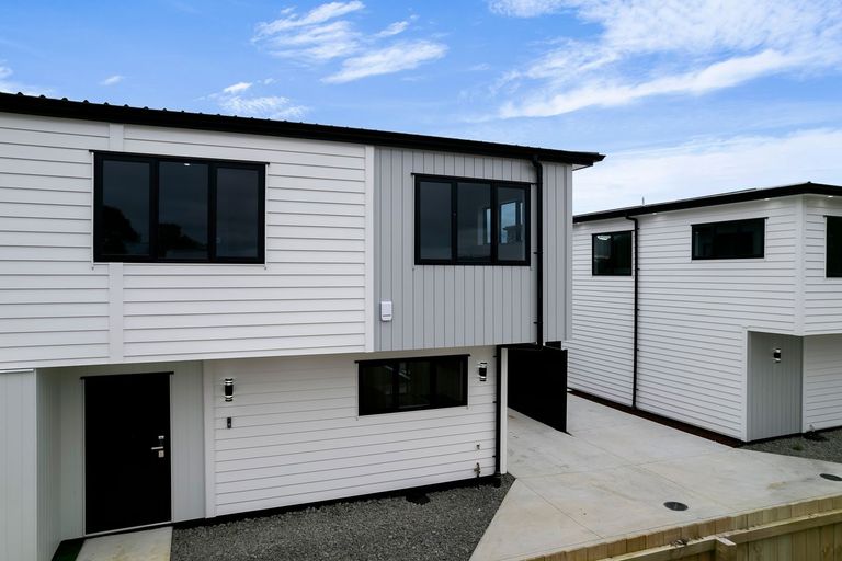 Photo of property in 10 Kivell Close, Mangere East, Auckland, 2024