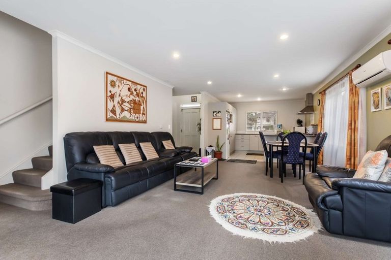 Photo of property in 15 Ritchie Crescent, Takanini, 2112