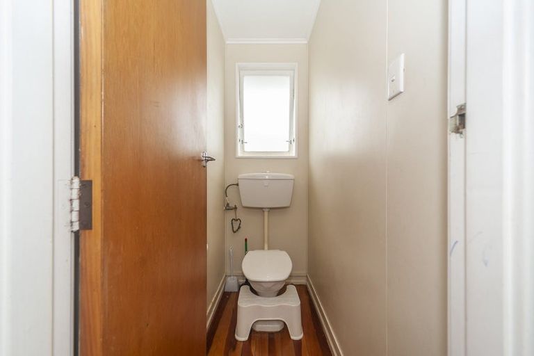 Photo of property in 55u7 Apu Crescent, Lyall Bay, Wellington, 6022
