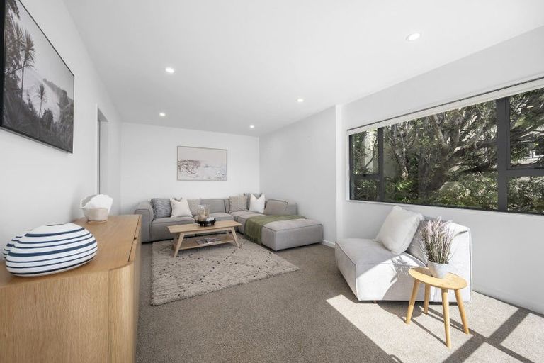 Photo of property in 203 Muritai Road, Eastbourne, Lower Hutt, 5013