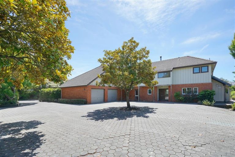 Photo of property in 70b Avonhead Road, Avonhead, Christchurch, 8042