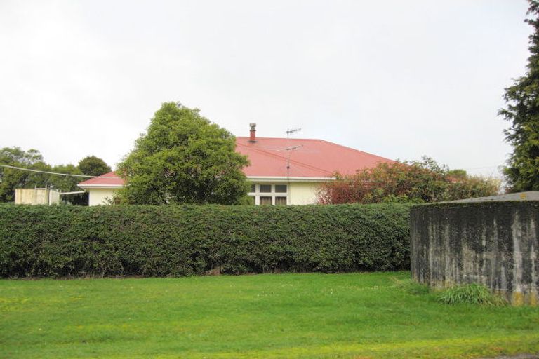 Photo of property in 153 Seaward Road, Edendale, 9825