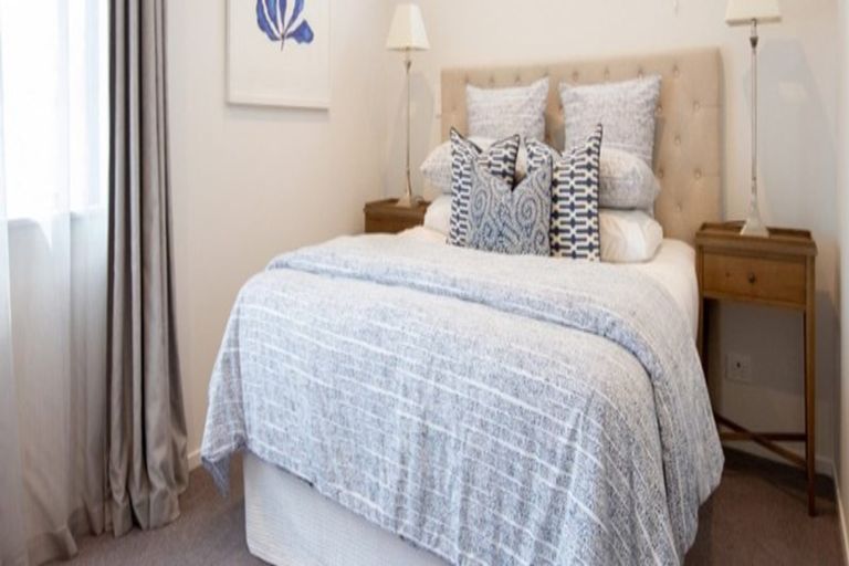 Photo of property in 97 Granville Drive, Massey, Auckland, 0614