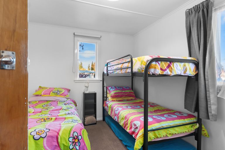 Photo of property in 36 Jollie Road, Twizel, 7901