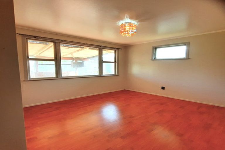 Photo of property in 53 Burbank Avenue, Manurewa, Auckland, 2102