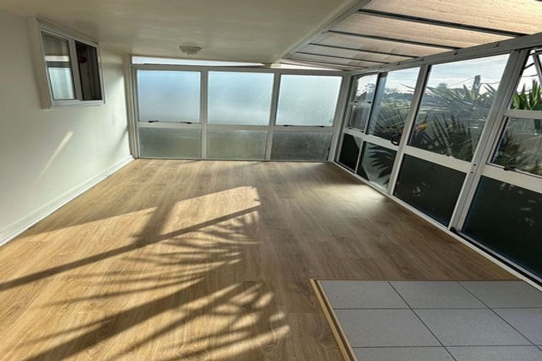 Photo of property in 24 Spencer Road, Pinehill, Auckland, 0632