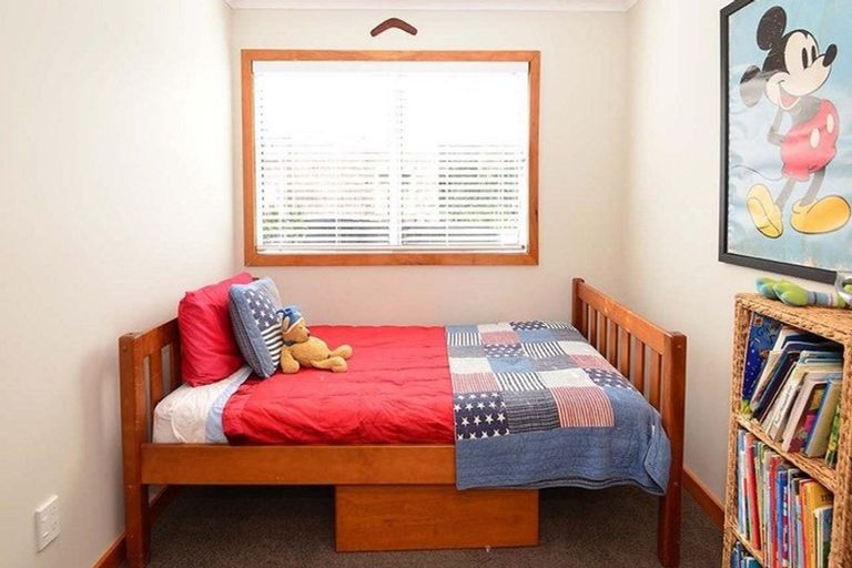 Photo of property in 18 Old North Road, Orewa, 0931