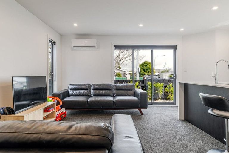 Photo of property in 16 Te Ara Matipou, Frimley, 4120