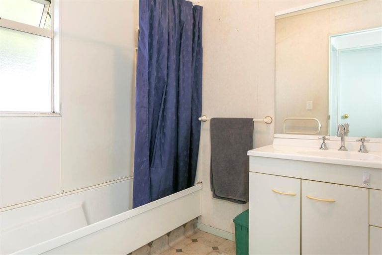 Photo of property in 1/15 The Grove, Nukuhau, Taupo, 3330