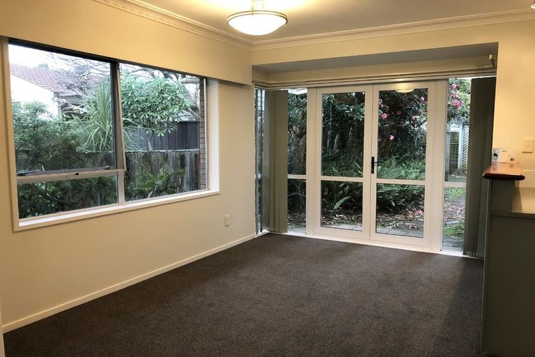 Photo of property in 5 Rewarewa Place, Matua, Tauranga, 3110