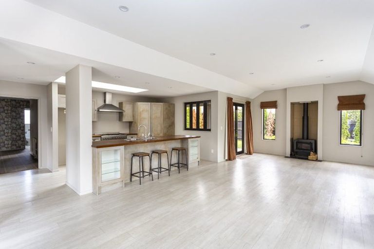 Photo of property in 14 Hideaway Gate, Parklands, Christchurch, 8083