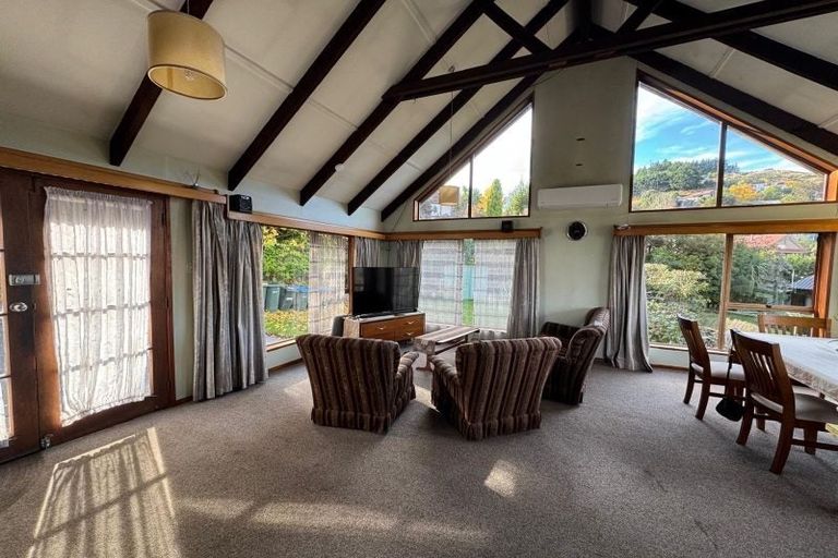 Photo of property in 14 Arawata Terrace, Fernhill, Queenstown, 9300