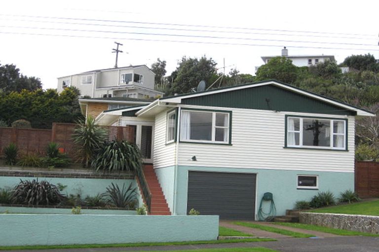 Photo of property in 175 Ngamotu Road, Spotswood, New Plymouth, 4310