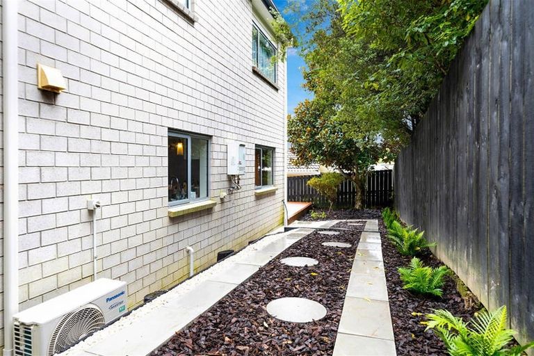 Photo of property in 24 Kellett Road, Ranui, Auckland, 0612