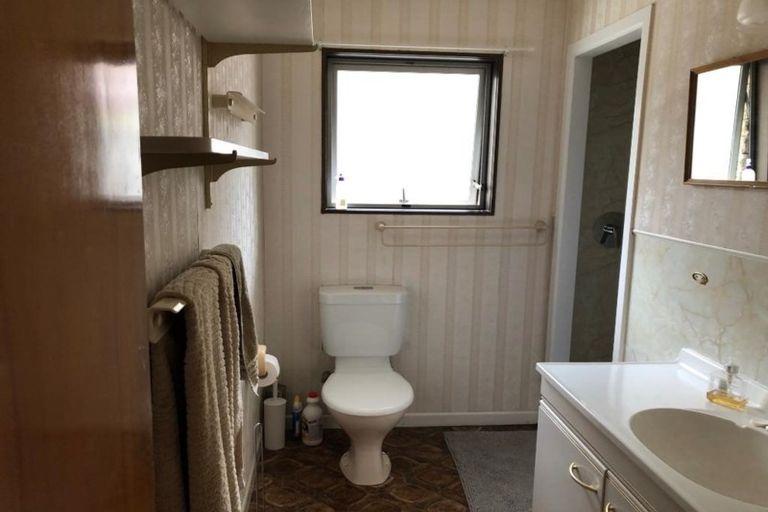 Photo of property in 12 Mountain Road, Morningside, Whangarei, 0110